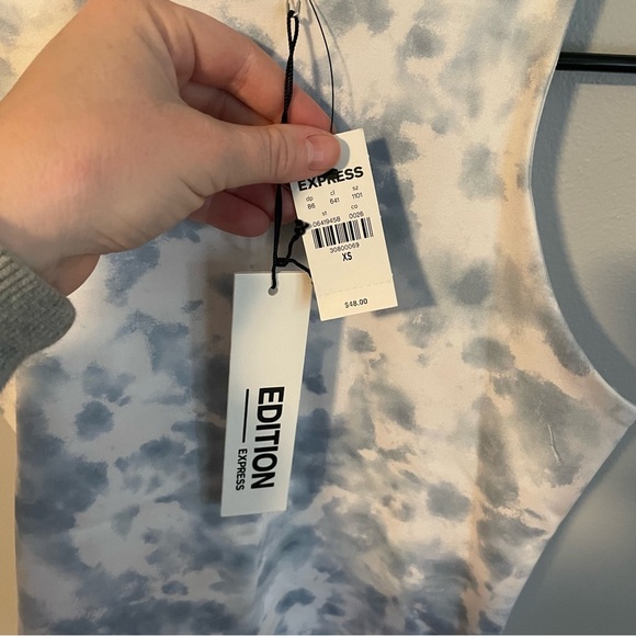 Express Athletic Tank - Picture 3 of 4